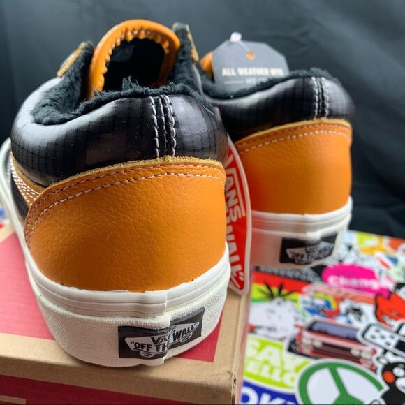 Vans Old Skool MTE Apricot Fur Womens Sneakers - Picture 9 of 11